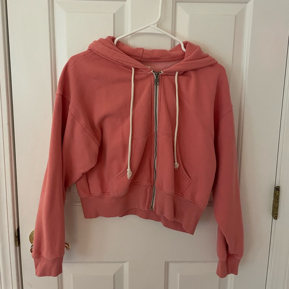 AE Cropped Zip Up